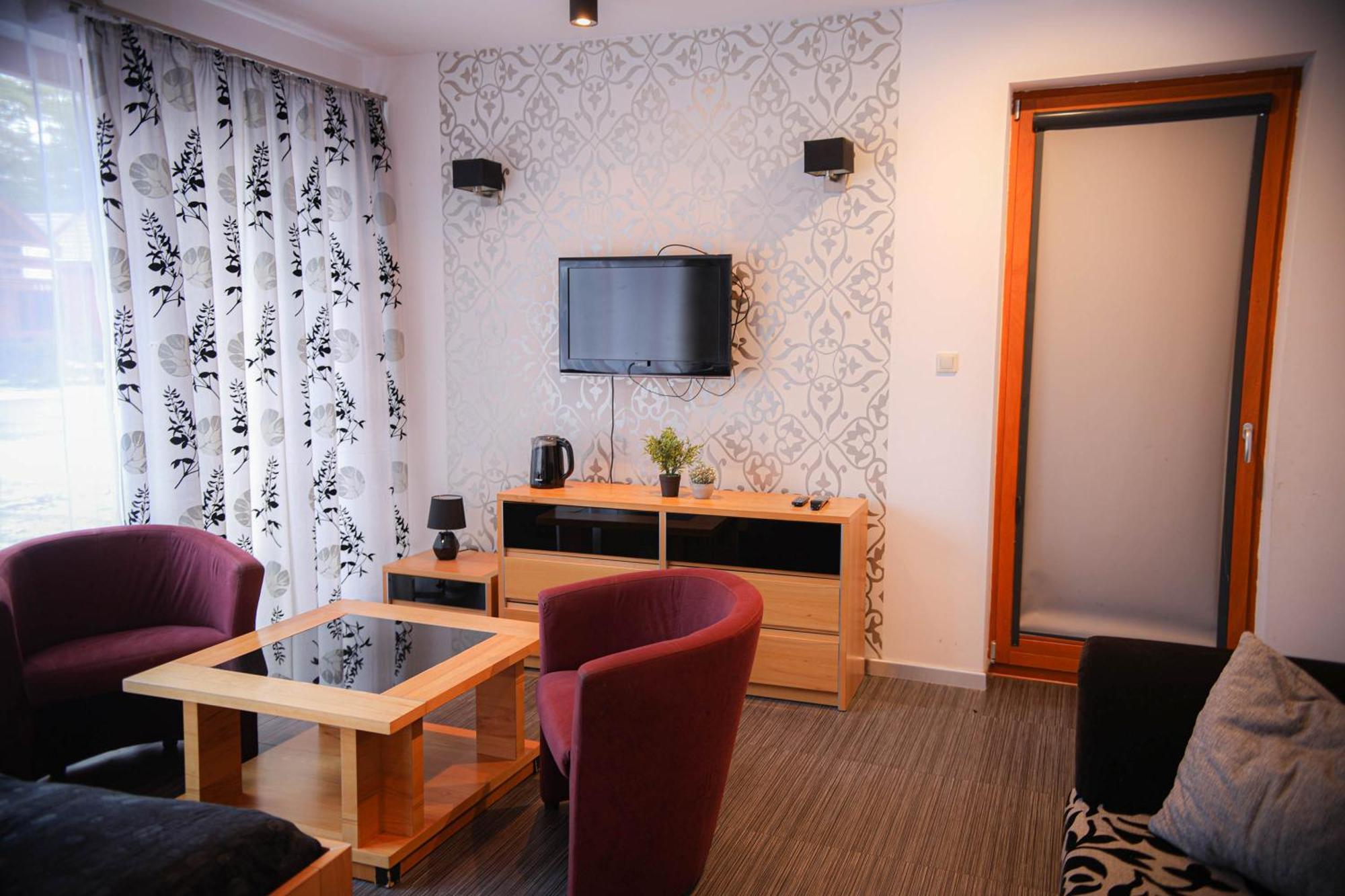 Apartamenty Przy Plazy - Willa For You โปเบียโรโว ภายนอก รูปภาพ