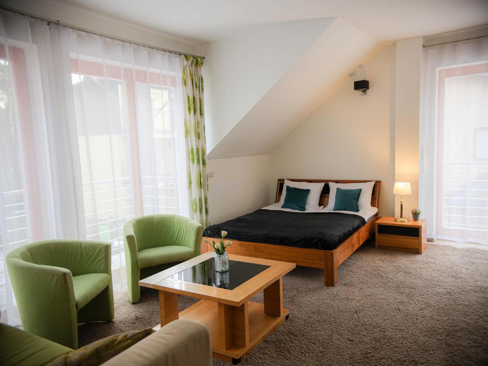 Apartamenty Przy Plazy - Willa For You โปเบียโรโว ภายนอก รูปภาพ
