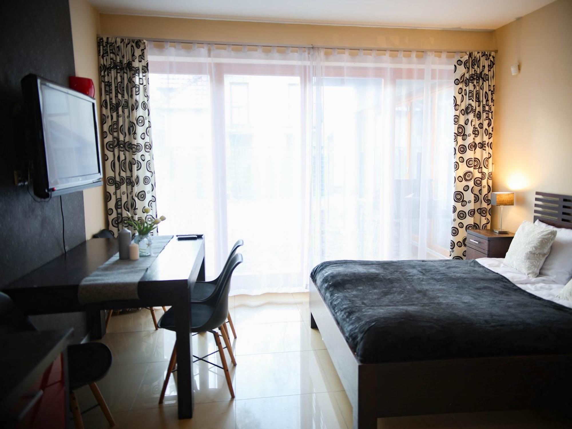 Apartamenty Przy Plazy - Willa For You โปเบียโรโว ภายนอก รูปภาพ